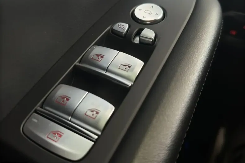 BMW XM (Seria X) din 2024 cu 31.865 km - oferta BMW214950 - foto 22