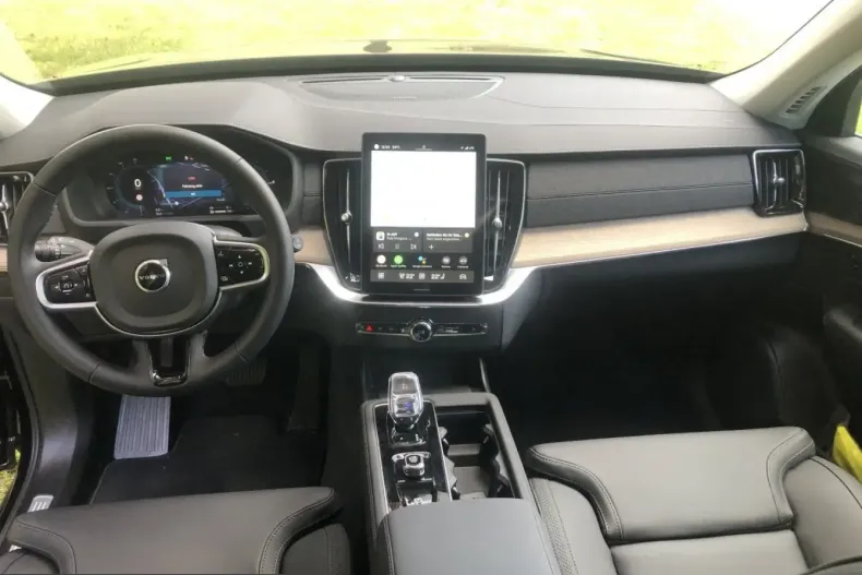 Volvo XC90 din 2025 cu 26.408 km - oferta VOL214954 - foto 10