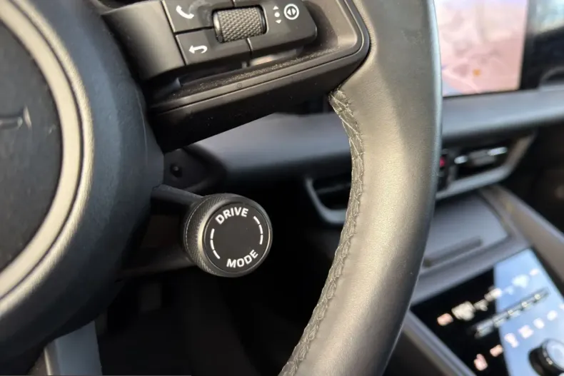 Porsche Macan din 2024 cu 12.300 km - oferta POR214971 - foto 22