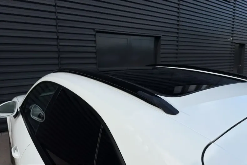 Porsche Macan din 2024 cu 12.300 km - oferta POR214971 - foto 29