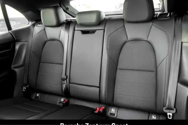 Porsche Macan din 2025 cu 13.500 km - oferta POR214974 - foto 15
