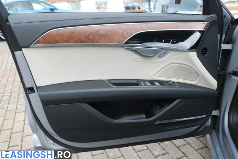 Audi A8 din 2023 cu 51.450 km - oferta AUD214990 - foto 6