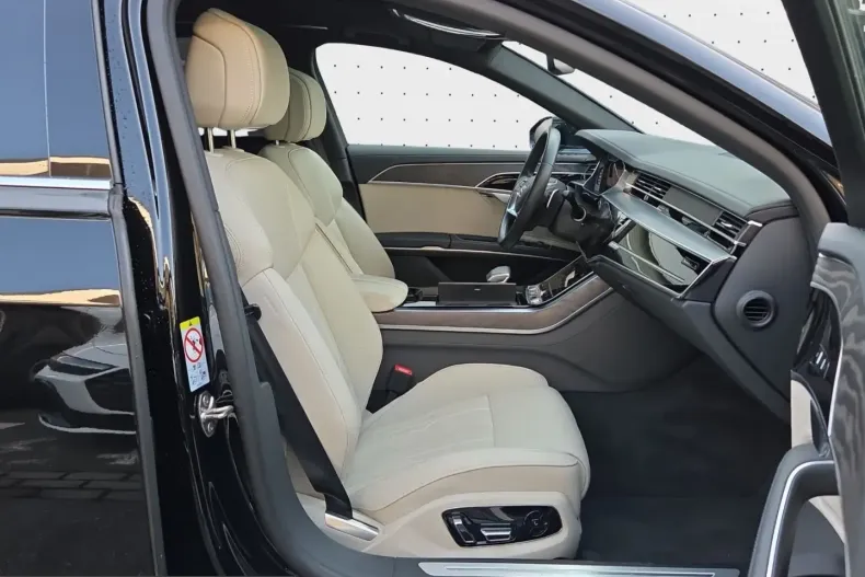 Audi A8 din 2023 cu 90.434 km - oferta AUD214991 - foto 5