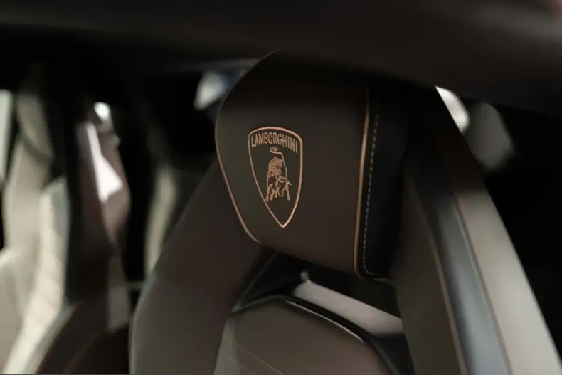 Lamborghini Revuelto din 2025 cu 2.100 km - oferta LAM215007 - foto 13
