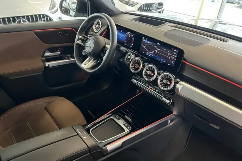 Mercedes-Benz GLB 35 AMG (Clasa GLB) din 2025 cu 12.378 km - oferta MER215009 - foto 8
