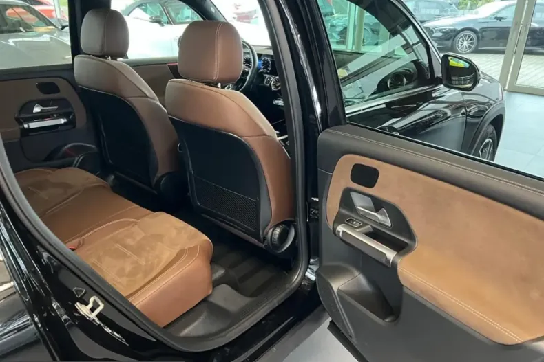 Mercedes-Benz GLB 35 AMG (Clasa GLB) din 2025 cu 12.378 km - oferta MER215009 - foto 10