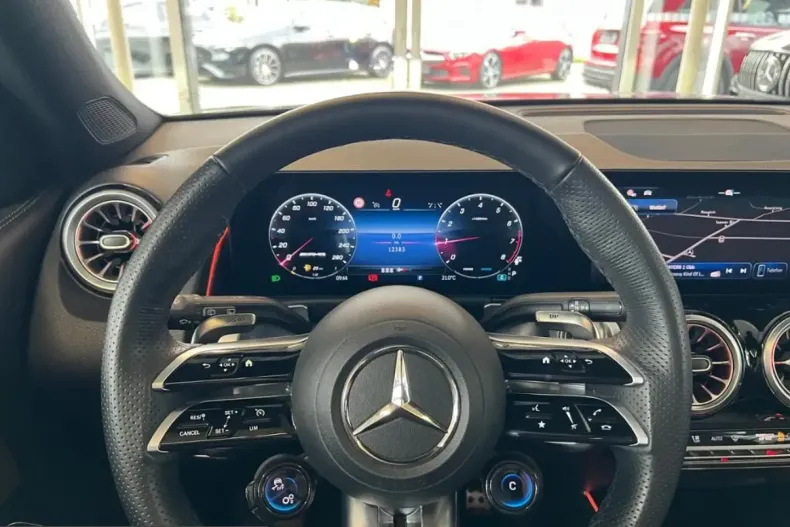 Mercedes-Benz GLB 35 AMG (Clasa GLB) din 2025 cu 12.378 km - oferta MER215009 - foto 16