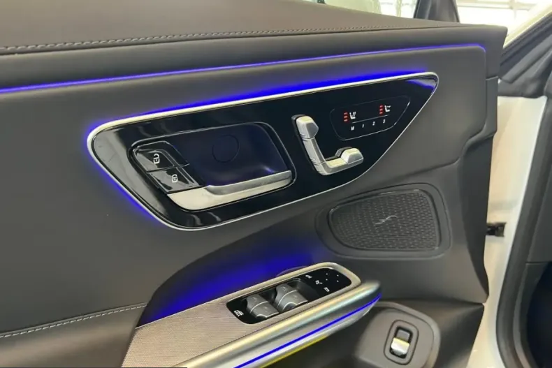 Mercedes-Benz CLE 450 (Clasa CLE) din 2024 cu 14.210 km - oferta MER215010 - foto 11