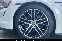 Porsche Taycan din 2023 cu 22.949 km - oferta POR215014 - foto 6