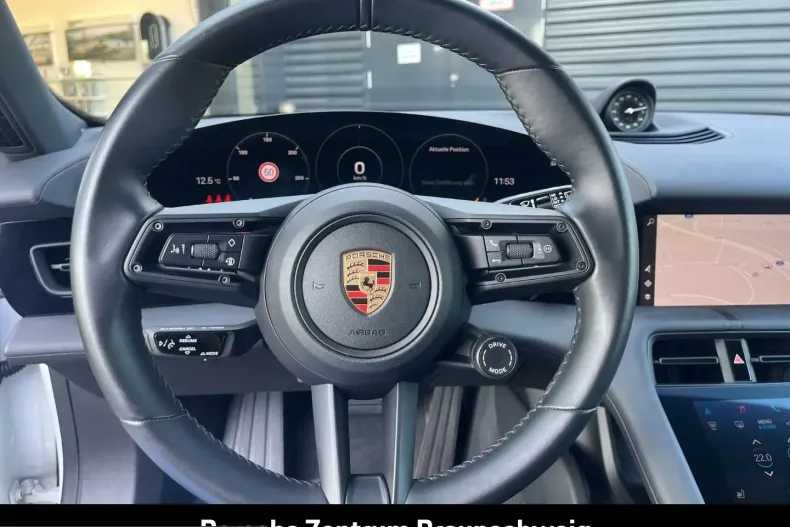 Porsche Taycan din 2023 cu 22.949 km - oferta POR215014 - foto 18