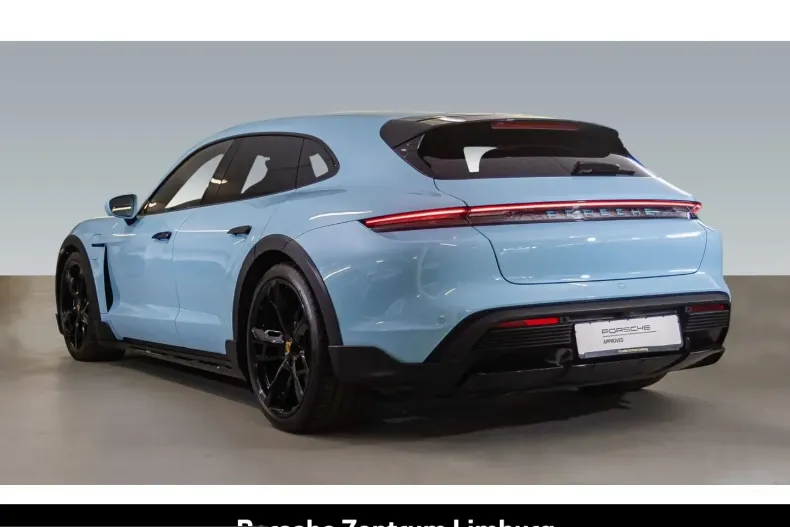 Porsche Taycan din 2023 cu 4.900 km - oferta POR215015 - foto 10