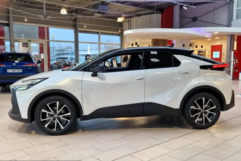 Toyota C-HR din 2025 cu 16.500 km - oferta TOY215026 - foto 2