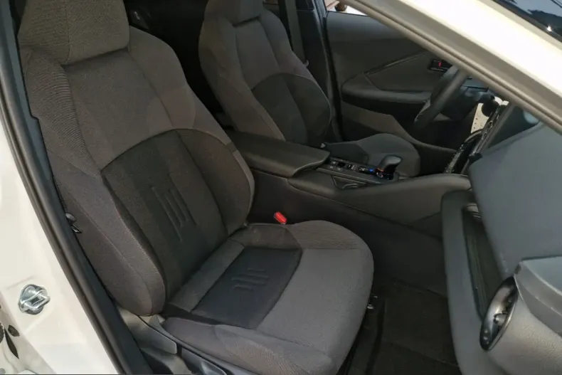 Toyota C-HR din 2025 cu 16.500 km - oferta TOY215026 - foto 8