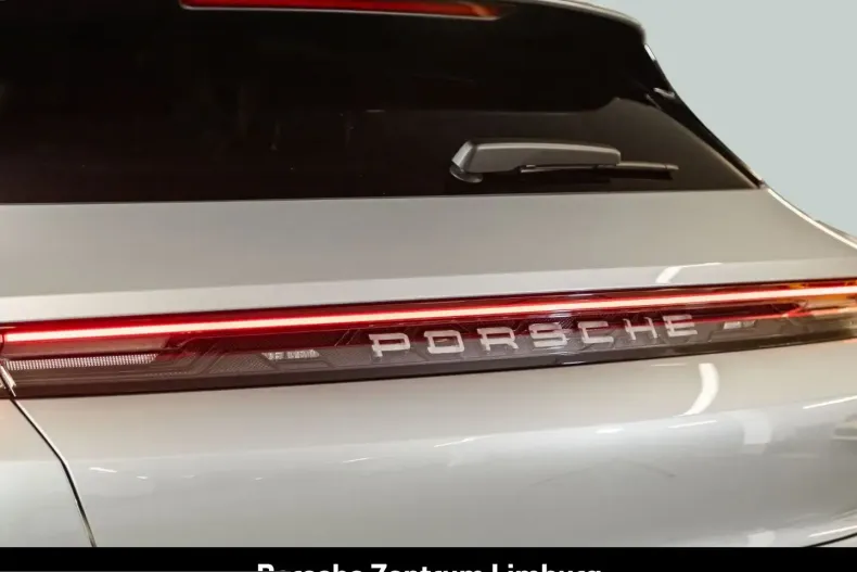 Porsche Taycan din 2025 cu 11.900 km - oferta POR215028 - foto 5