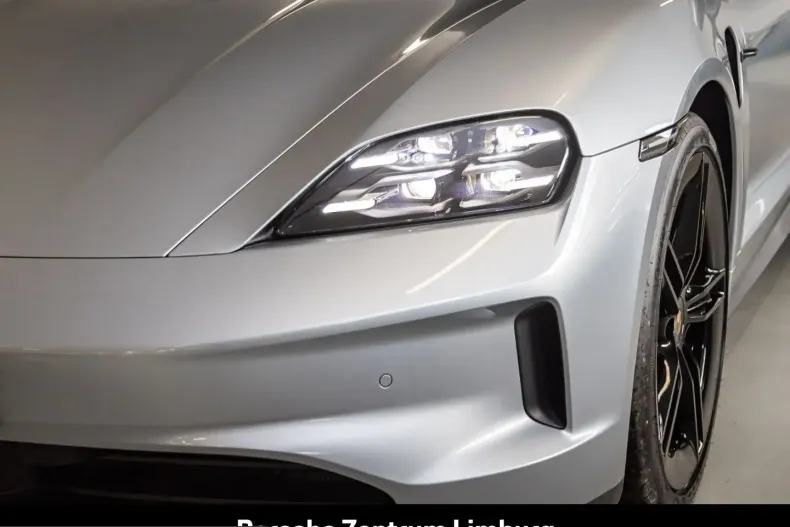 Porsche Taycan din 2025 cu 11.900 km - oferta POR215028 - foto 7