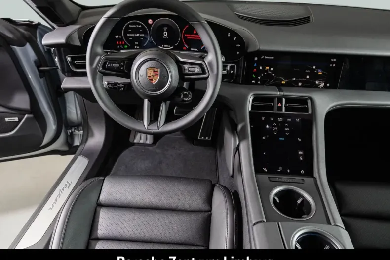 Porsche Taycan din 2025 cu 11.900 km - oferta POR215028 - foto 13
