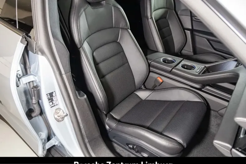 Porsche Taycan din 2025 cu 11.900 km - oferta POR215028 - foto 30
