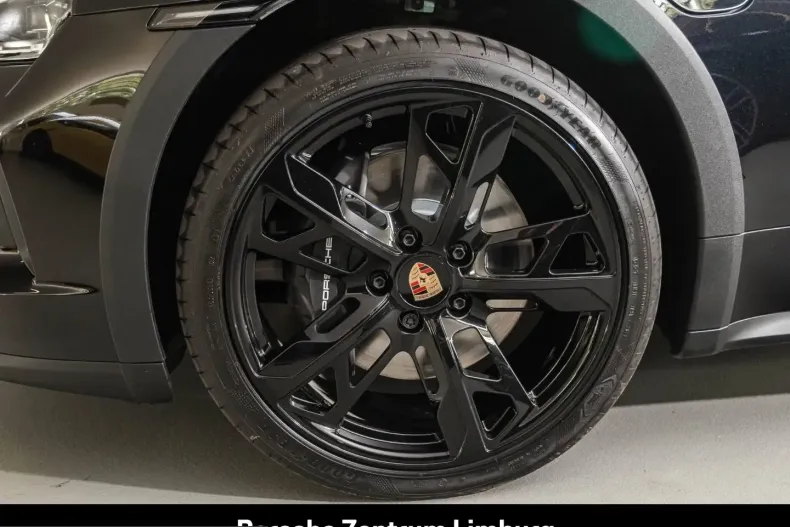 Porsche Taycan din 2024 cu 8.000 km - oferta POR215030 - foto 12