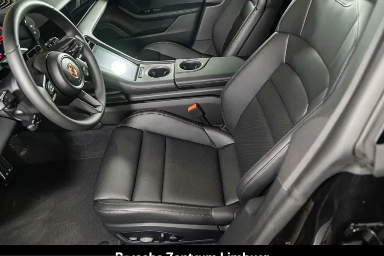 Porsche Taycan din 2024 cu 8.000 km - oferta POR215030 - foto 17