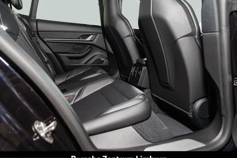 Porsche Taycan din 2024 cu 8.000 km - oferta POR215030 - foto 21