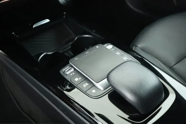 Mercedes-Benz CLA 250 (Clasa CLA) din 2021 cu 36.372 km - oferta MER215034 - foto 15