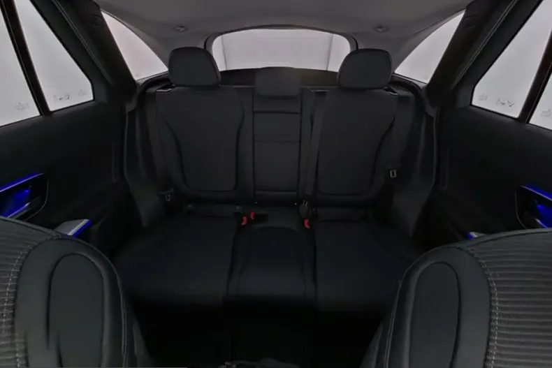 Mercedes-Benz GLC 300 (Clasa GLC) din 2024 cu 23.245 km - oferta MER215041 - foto 7