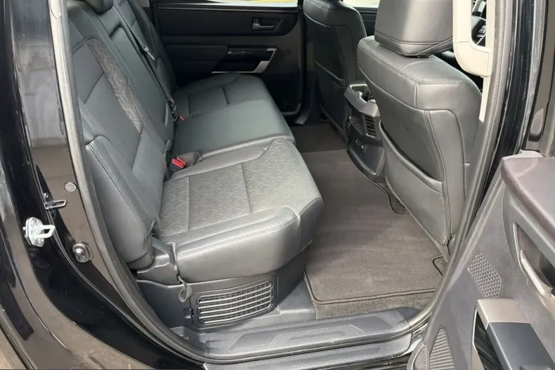 Toyota Tundra din 2023 cu 77.650 km - oferta TOY215042 - foto 7
