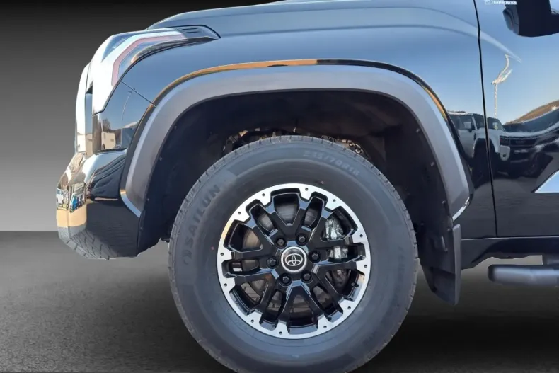 Toyota Tundra din 2024 cu 50.560 km - oferta TOY215045 - foto 18