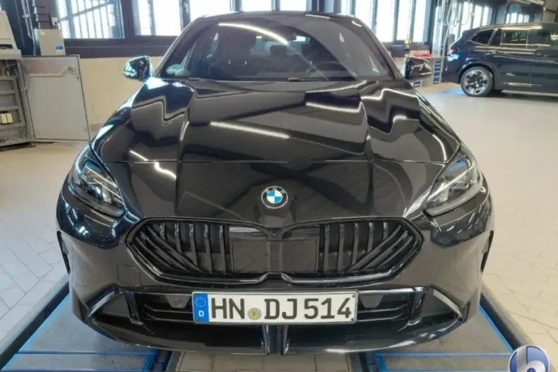BMW 120 (Seria 1) din 2025 cu 5.300 km - oferta BMW215047 - foto 4