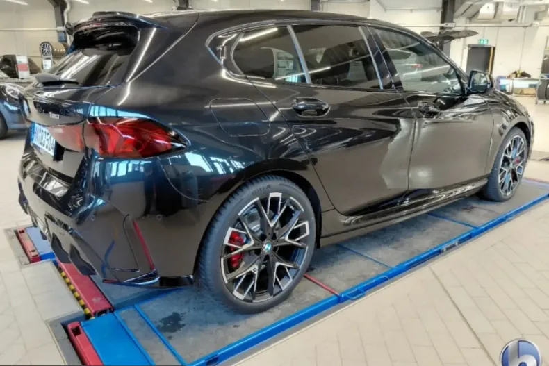 BMW 120 (Seria 1) din 2025 cu 5.300 km - oferta BMW215047 - foto 5