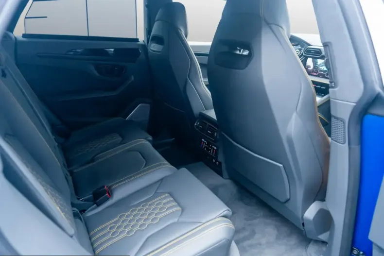 Lamborghini Urus din 2025 cu 8.600 km - oferta LAM215053 - foto 8