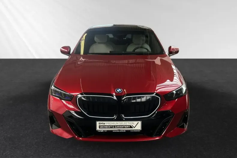 BMW 550 (Seria 5) din 2025 cu 29.830 km - oferta BMW215054 - foto 1