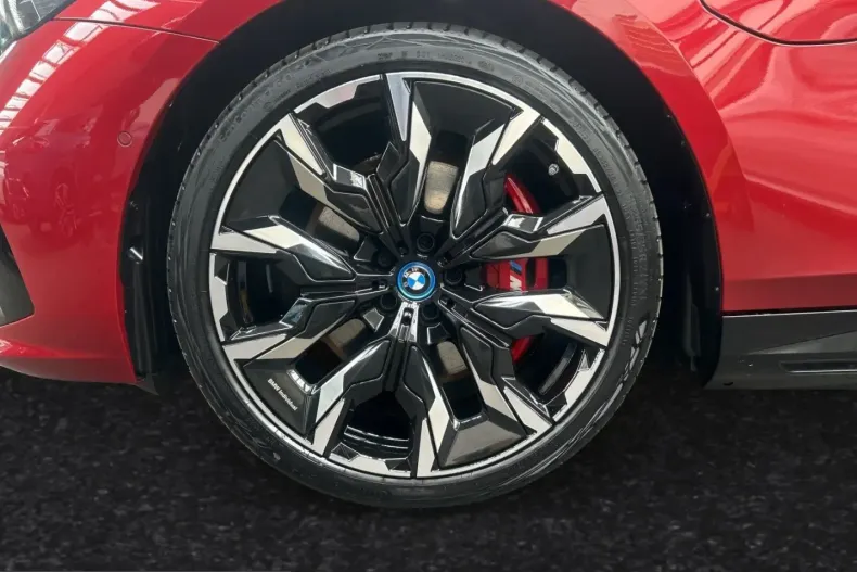 BMW 550 (Seria 5) din 2025 cu 29.830 km - oferta BMW215054 - foto 4