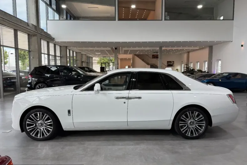 Rolls-Royce Ghost din 2023 cu 64.000 km - oferta ROL215055 - foto 11