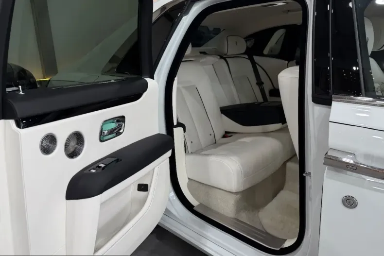 Rolls-Royce Ghost din 2023 cu 64.000 km - oferta ROL215055 - foto 18