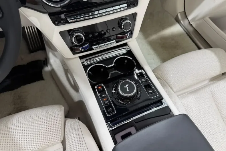 Rolls-Royce Ghost din 2023 cu 64.000 km - oferta ROL215055 - foto 31