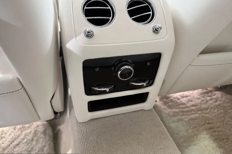 Rolls-Royce Ghost din 2023 cu 64.000 km - oferta ROL215055 - foto 32