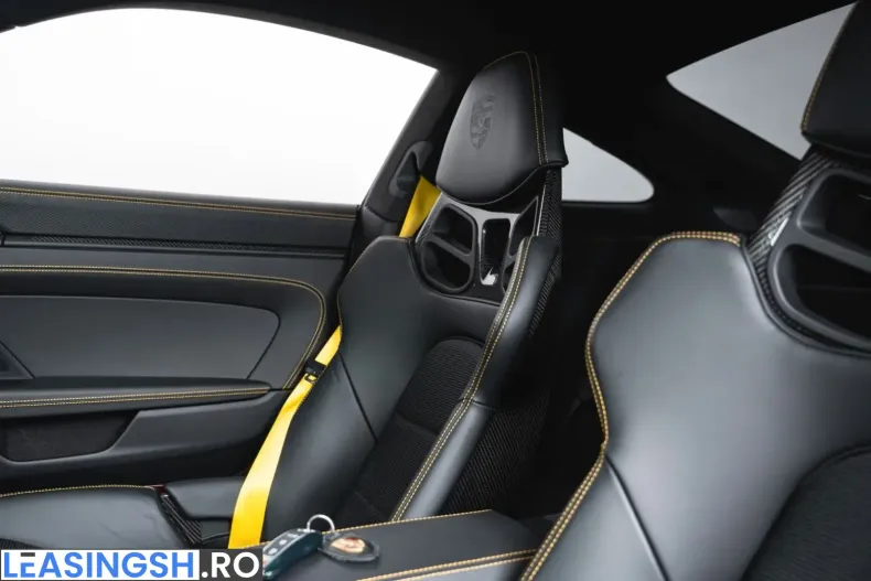 Porsche 911 din 2023 cu 2.200 km - oferta POR215057 - foto 37