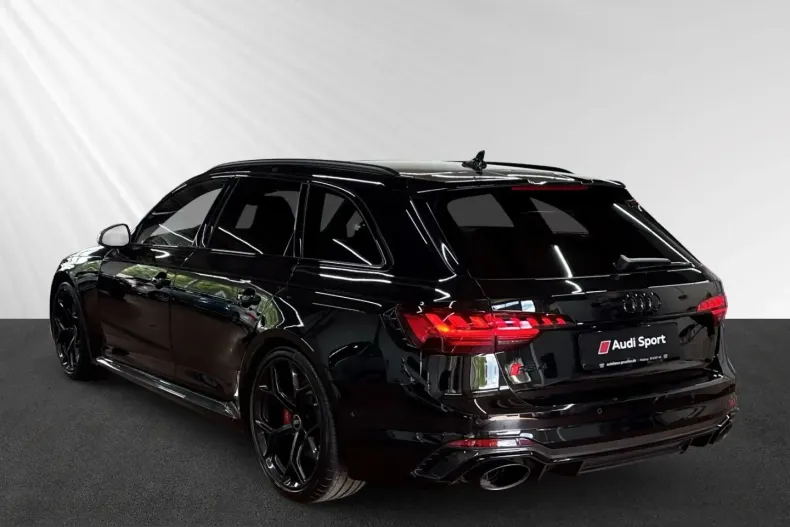 Audi RS4 din 2024 cu 15.800 km - oferta AUD215067 - foto 1