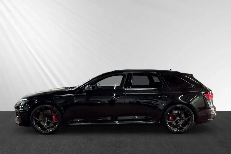 Audi RS4 din 2024 cu 15.800 km - oferta AUD215067 - foto 3