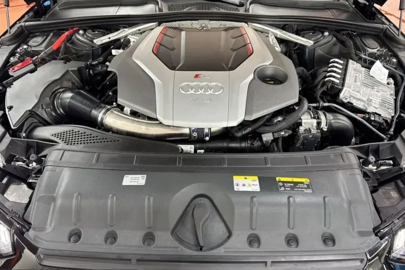 Audi RS4 din 2024 cu 15.800 km - oferta AUD215067 - foto 7