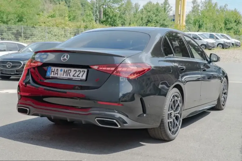 Mercedes-Benz C 200 (Clasa C) din 2025 cu 14.099 km - oferta MER215069 - foto 8