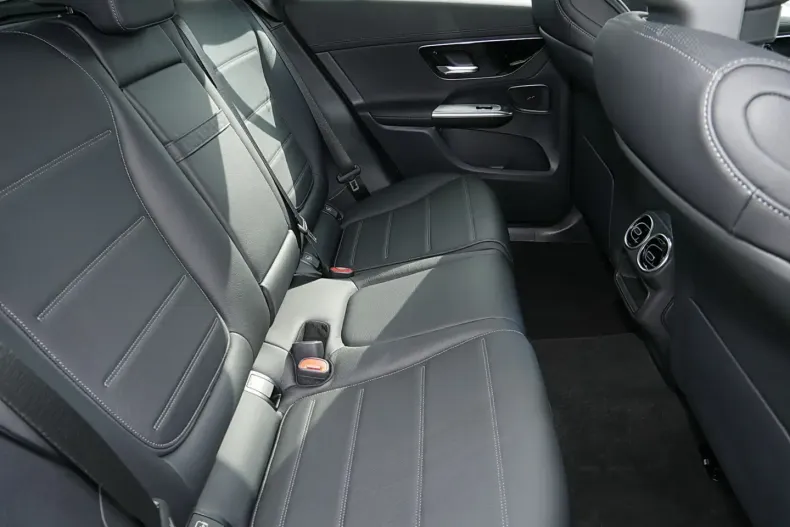 Mercedes-Benz GLC 450 (Clasa GLC) din 2024 cu 34.302 km - oferta MER215075 - foto 6