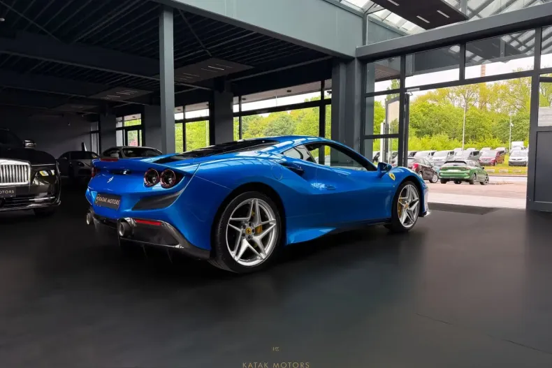 Ferrari F8 din 2021 cu 22.785 km - oferta FER215083 - foto 6