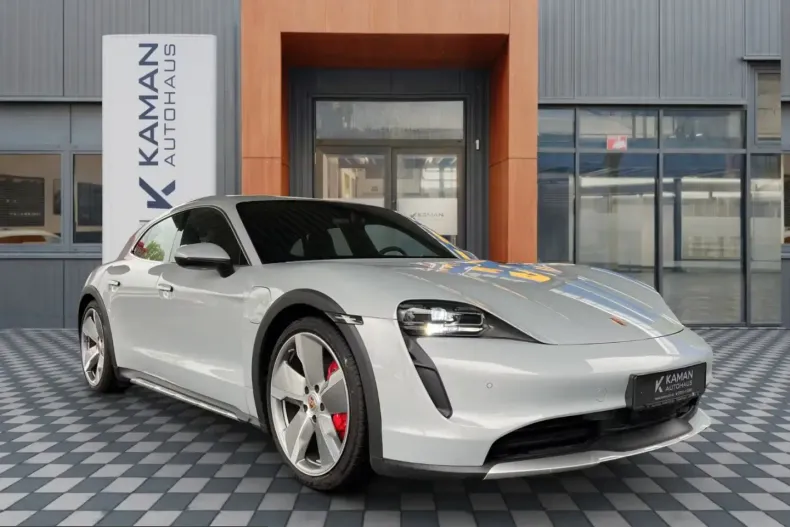 Porsche Taycan din 2024 cu 3.000 km - oferta POR215087 - foto 3