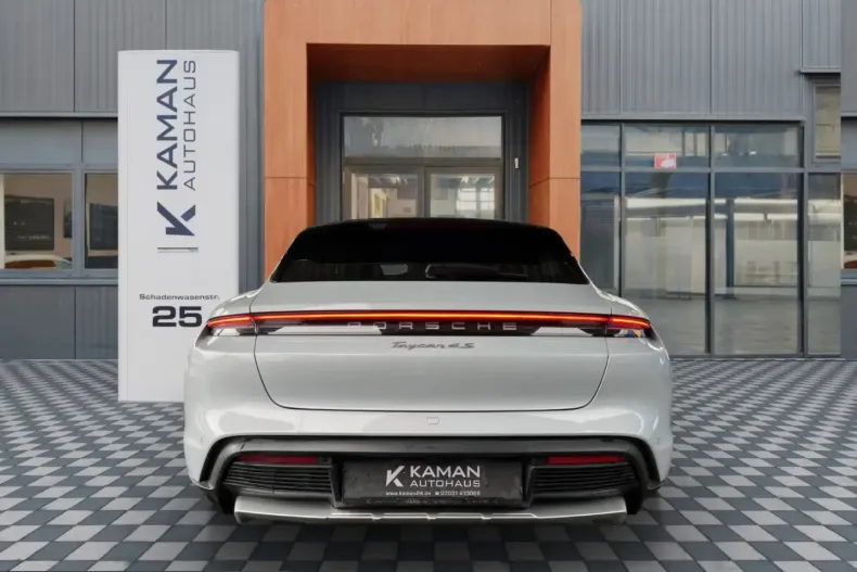 Porsche Taycan din 2024 cu 3.000 km - oferta POR215087 - foto 5