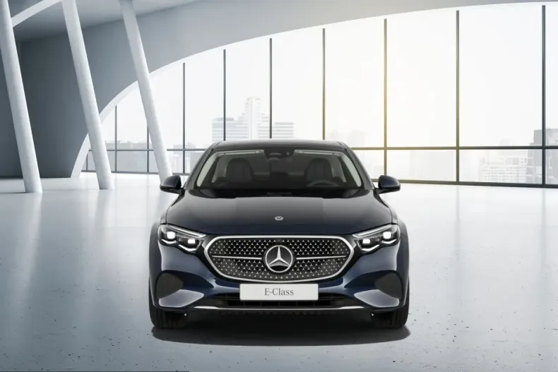 Mercedes-Benz E 300 (Clasa E) din 2024 cu 15.333 km - oferta MER215114 - foto 3