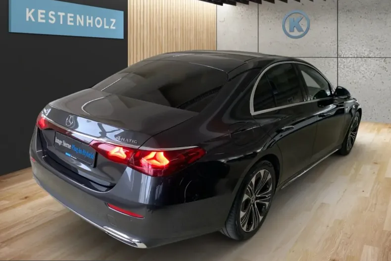 Mercedes-Benz E 400 (Clasa E) din 2025 cu 10.377 km - oferta MER215116 - foto 3