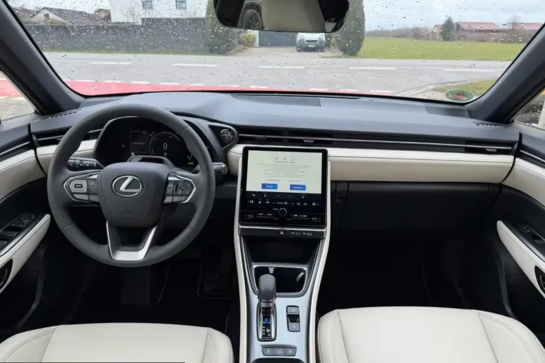 Lexus LBX din 2025 cu 2.800 km - oferta LEX215124 - foto 8
