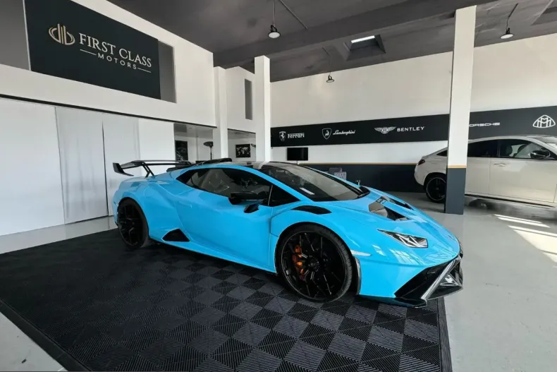 Lamborghini Huracán din 2022 cu 3.270 km - oferta LAM215130 - foto 1